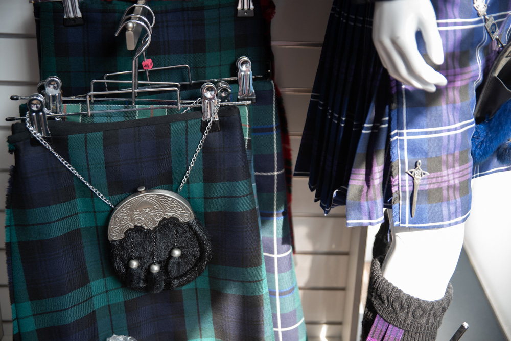 kilts et accesoires de la tenue traditionnelle écossaise